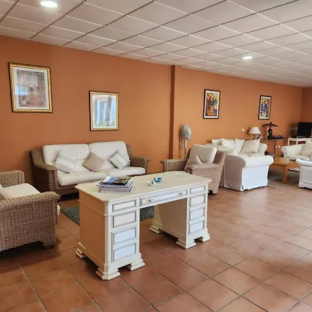 Luxury 2 Bedroom Apartment, Sierra Blanca, *