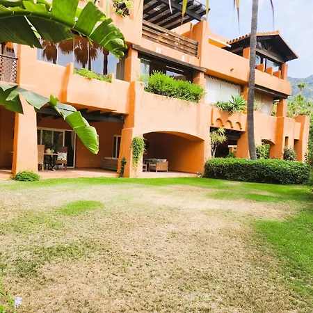Luxury 2 Bedroom Apartment, Sierra Blanca,